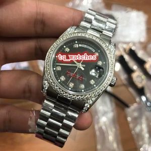 Mäns marknadsföring av armbandsur Black Face Watches Silver Rostfritt stål Case Cover Watch Four Corner Diamond Watch Automatic M325D