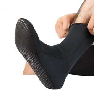 Herrstrumpor Neopren varma vattentäta dykstrumpor Nonslip Socks Surf Swim Socks Water Sports Snorkel Boots 3mm Diving Socks For Men Women Z0227