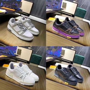 Designer TPU fashion coach sports shoes casual shoes #54 crocodile leather embossed black gray brown white green calfskin French casual shoes men's shoes