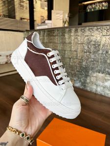 Luxury Women Sport Shoes Time Out designer running shoes Breathable sneakers Low-top white Brown Print Sneaker skate shoes