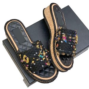 Женские твидовые блестящие сандалс -сандалии тапочки с аппаратными металлическими ювелирными украшениями настоящая кожаная классическая черная шлепанца на открытом воздухе Слайд стеганая текстура слайд