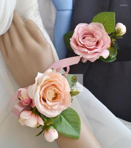 装飾的な花1ピース結婚式の新郎ブトニエールまたはブライダルハンドリストフラワー人工花柄のパーティープロムアクセサリー