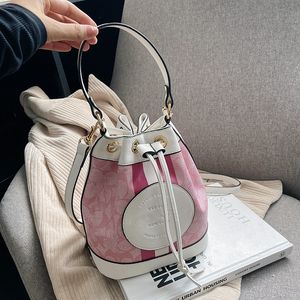 Marka kadın postacı çantası Çanta Moda İpli kova çanta Makaron jakarlı mini tek omuzlu tote çanta