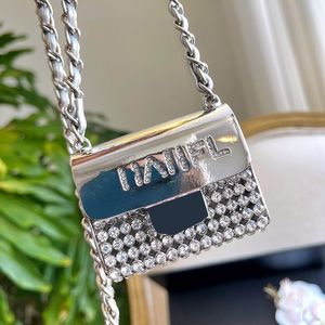 22P Womens Strass Necklace Tiny Vanity Bag Classic Mini Flap Silver Metal Hardware Matelasse Chain Crossbody Shoulder Earphone Lipstick Pocket Handbag 6CM wITH bOX