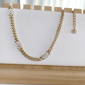 Faça o colar de pérolas 18 estilos de estilista de luxo de luxo de luxo colares da marca de letterchain duplo plated crysatl shinestone cuba's cadeia