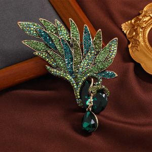 Pins broszki vintage przesadzone kryształowe skrzydła Phoenix luksusowe Broohces emblemat damski moda retro retro nhinestone sukienki pinowe G230529