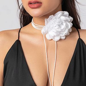 Pendant Necklaces Exaggerated Goth Big Rose Flower Clavicle Chain Necklace for Women Romantic Kpop Adjustable Bowknot Choker Dinner Party Jewelry J230601