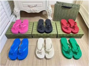 QW 2023 tofflor för kvinnor g designers sandaler trippel svart vit rosa röd flip flop kvinna glider inomhus utomhus strandskor flip-flops storlek 35-42