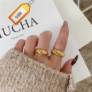 Luxury 18k Gold Stainless Steel Minimalist Twisted Croissant Dome Ring Stacking Rings for Women Girls Jewelry Hot Sale Products