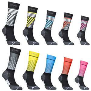 Sports Socks Seamless Anti Slip Cycling Socks Professional Bike Team Aero Socks Outdoor Sport Road Bicycle Compression Socks Unisex 230601