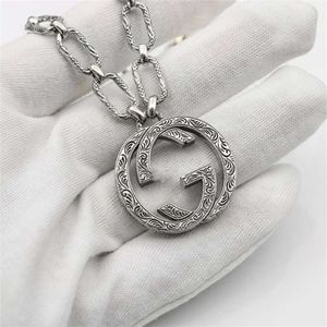 80 % Rabatt auf Designerschmuck, Armband, Halskette, Ring, ineinandergreifendes geschnitztes Muster, Anhänger, Herren, Damen, Paar