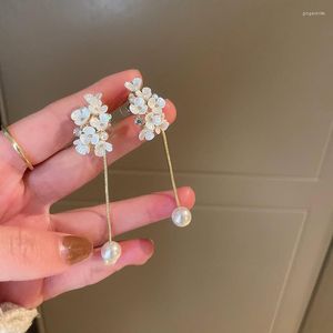 Studörhängen Sydkoreas mode Sweet Temperament Retro Ear Studs Rhinestone Pearl Flower Tassel