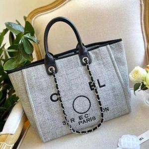 Classics Women's Luxury Hand Bags Embroidered Handbag Female Pearl Beach Bag Big Ladies Small Canvas Chain Backpack Evening Handbags T2TN