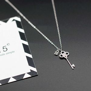 Designer's Brand Classic Sweater Chain Jewelry Crown Key Set Zircon Pendant Temperament Clavicle Necklace Christmas Gift