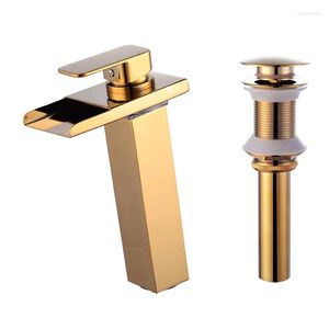 Rubinetti per lavabo da bagno Rubinetto a cascata per olio nero. Miscelatore lavabo quadrato in ottone Ta Torneira