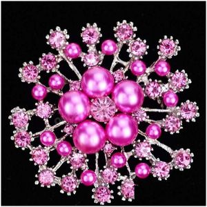 Spille Spille Natale Fiocco di neve Perle d'imitazione Spilla Strass affascinanti Moda Crystal Lady Party Donna Pin Drop De Dhbsd