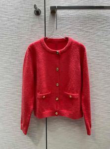 Kvinnors stickor Höstkläder för kvinnor Fashion Red Cardigan Sticked Casual ulltröja med guldknappar