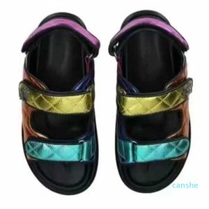 Kurt Geiger Plus Size Sandals Sandals Rainbow Cappers Designer Slajdes Summer Flat Beach Sandal Gold Black Platform14