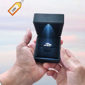 FORTE Led caixa de joias de laca preta serigrafia de luxo pacote de joias de led caixas de anel personalizadas caixa de joias com luzes