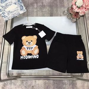 Roupas conjuntos de roupas de roupas de bebê, cirta de camiseta conjunta para designer infantil roupas de luxo de luxo de luxo de shorts de verão com bear clássico listras 90-160 dhgate