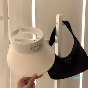 Wholesale Cool visors hat Womens summer leisure sports sunscreen empty top hat straw cotton flow rate fashion trend designer visor