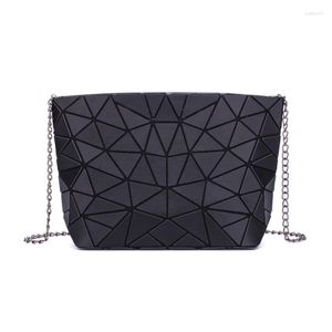 أكياس مسائية Bkqu 2023 الأزياء الهندسية حقيبة رسول Matte Matte Rhombus سلسلة الكتف الكتف Crossbody القابض