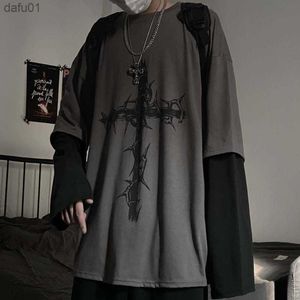 Qweek gotisk goth stil tshirt 2021 köpcentrum goth toppar punk långärmad överdimensionerad t-shirt falsk tvådelar gata mode koreansk stil l230520