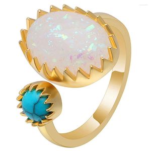 Anelli a grappolo Moda femminile CZ Anello con opale di fuoco Gioielli Colore oro Bella corona in pietra blu ovale per le donne Fascino personalizzato