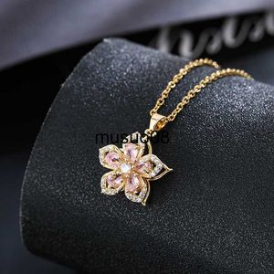Pendant Necklaces 360RotatableFashionable Creativity Happens Crystal Flower Pendant Necklace for Women Decompression Party Banquet Jewelry Gift J230601