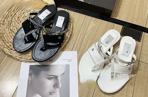 2023 Frühjahr und Sommer neue kleine Duft Strass Stern Clip Toe flache Hausschuhe weibliche Hundert Türme Freizeit bequeme Sandalen