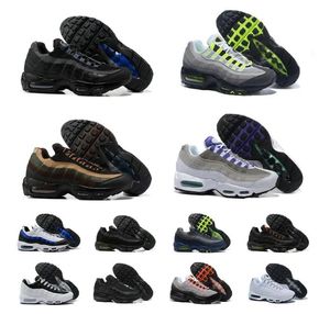 Classic Max 95 Mens Casual Shoes OG Air 95s Triple Black Navy Neon Soft Sole Solar Red black Smoke Grey Greedy 3.0 Sneakers 20th Anniversary Grape Designer Trainers