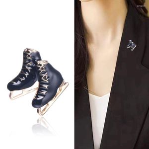 Brosches Emalj Skate Shoes for Women Unisex Skating Lover Sports Office Brosch Pin Presents