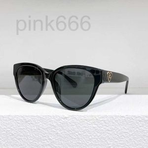 Sunglasses Designer Love Eyeglass Frame Hot Push Black Cat Eye Plate for Women with Myopia VTR5