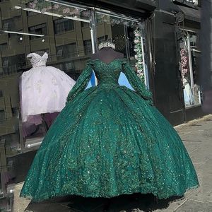 2023 Emerald Green Shiny Ball Quinceanera Dresses Applique Lace Long Hleeves Prom Birthday Party Gown Vestio de 15 16 Anos 322 322 322