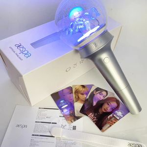 LED RAVE Toy Kpop Aespa Lightstick Korea Light Stick Concert Handlampan Glow Flash Toys Karina Giselle Winter Ningning Fans Collection 230531