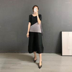 Women's T Shirts Pleated Set Short Sleeved Color Matching Top Loose Oversized Wide Leg Pants Two-piece Fashion