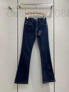 Damen-Jeans-Designer-Jeans mit mittlerer bis hoher Taille und leicht ausgestellten Jeans sind vielseitige, dünne, einfarbige, lässige Bodenwischhosen im Frühling und Sommer O8S1