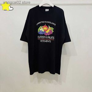 Erkek Tişörtler Vetements Erkek Kadın Kısa Kollu Çift Moda VTM T-Shirt Yeni Karikatür Meyve Baskı Eğlenceli Desen Yaması Büyük Boy T230602