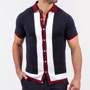 Męskie koszulki polo męskie dzianinowe koszulki polo z krótkim rękawem casualowe w stylu streetwear skręcić w dół kołnierz zapinany na guziki Patchwork zapinane koszulki dla mężczyzn oddychające 230602