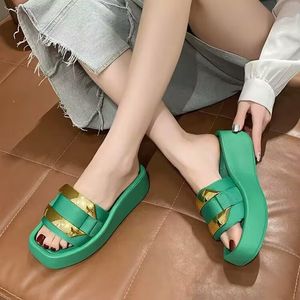 Summer Platform Slippers Large Size 35-43 Women's Outdoor Fashion All-Match Comfortable Casual Sandals