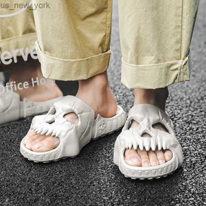 Summer Mens Skull Slippers Women Personalized Design Outdoor Slides Unisex Soft Beach Sandals Halloween Party Funny Flip Flops L230518