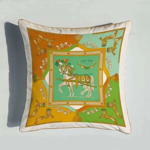 2023 Luxury Square Cushion Pillow Tropical Leaves Cover Animal Leopard Bird Soft Velvet Covers Decorative Pillows Decor Home Sofa Pillowcase