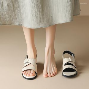 Узкие сандалии полоса полой повседневной повседневной ремень женский блок -блок -ноги на низких каблуках.