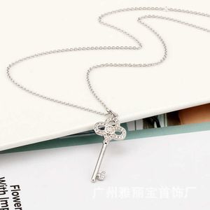 Designer's Crown shaped key necklace womens Brand same ins simple fashion diamond inlaid hollow out pendant clavicle Necklace