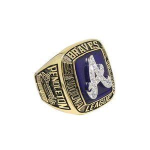 Cluster Rings 1999 Braves World Baseball Team Championship Ring With Wore Display Box Souvenir Men Fan Present Wholesale Deliver DHDVL