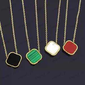 Jewelry Designer Classic Fashion Pendant 4  Four-leaf clover necklace Bracelet earrings Girls Ladies classic high quality clavicle chain