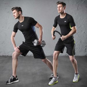 Männer Trainingsanzüge Laufanzug Männer Atmungsaktiv Schnell Trocknend Sportswear Kurzarm T-shirt Shorts Jogging Anzüge Männliche Gym Sport Training Fitness Sets J230601