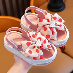 Sandaler sommarflickor Barn från 2 till 10 år Bow Platform Princess Shoes Casual School Barn Shoe Outdoor Beach Sandal Baby 230601