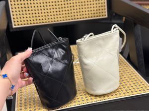 Moda bolsa balde de couro acolchoado com padrão de diamante com bolsa de ombro de grande capacidade Clássica corrente de luxo feminina de metal CF BAG ID michafl_kops