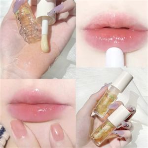 Frisches Fruchtlippenöl, Zitronen-Pomelo-Lippenfarbe und ein weicher, fetter Lippenpinsel erzeugen eine feuchtigkeitsspendende Lippenstift-Kosmetik mit Gel-Glas-Lippenfarbe und Kristall